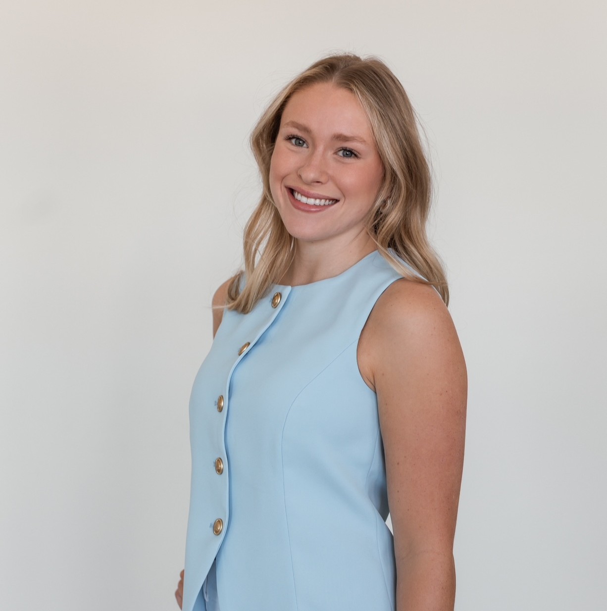 Photo of Elizabeth Smiling